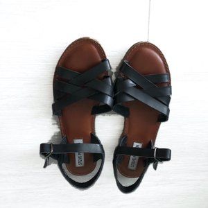 STEVE MADDEN Black Sandals